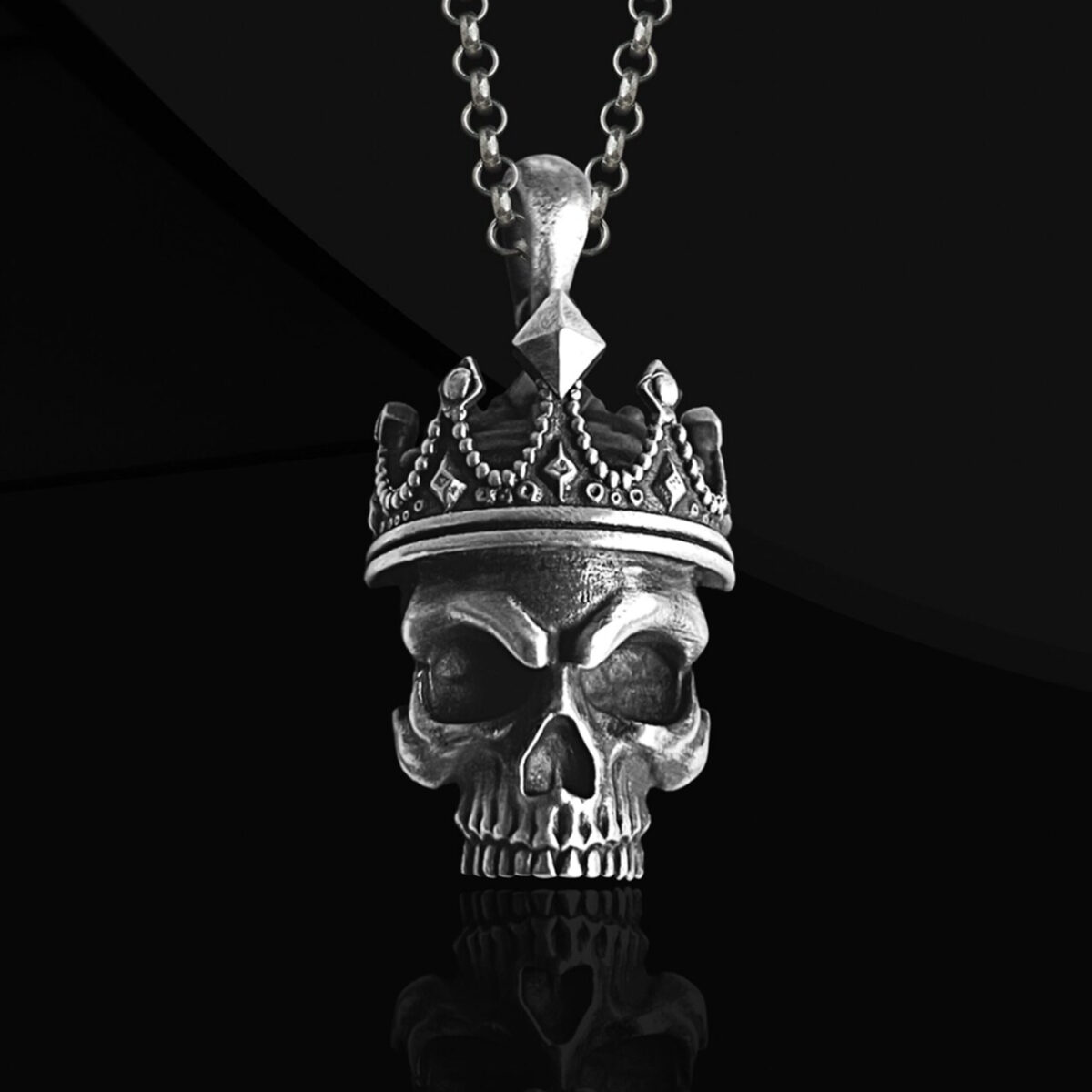 Kuru Kafa Gotik Kolye